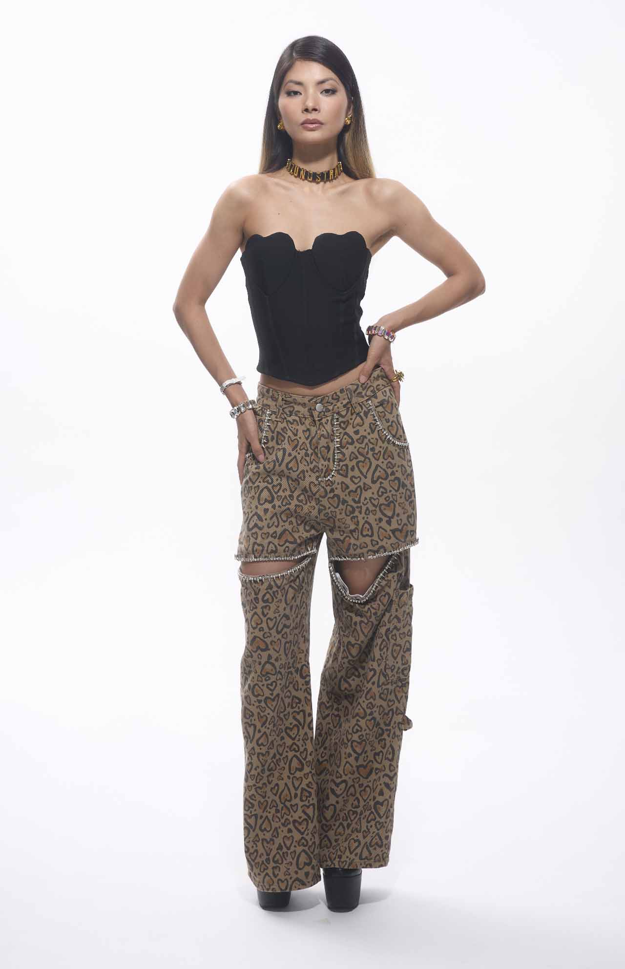 Jara Crystal Embellished Cut-Out Heart Printed Straight Leg Jeans