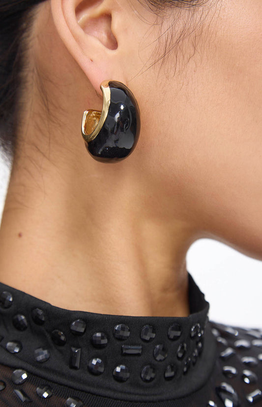 Snae Black Clip-On Glam Vintage Earrings